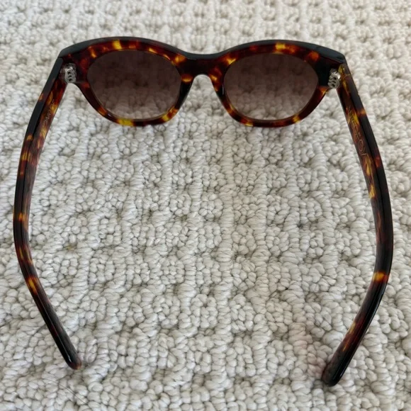 Wildfox Monroe Tortoise Shell Sunglasses - Picture 2 of 7